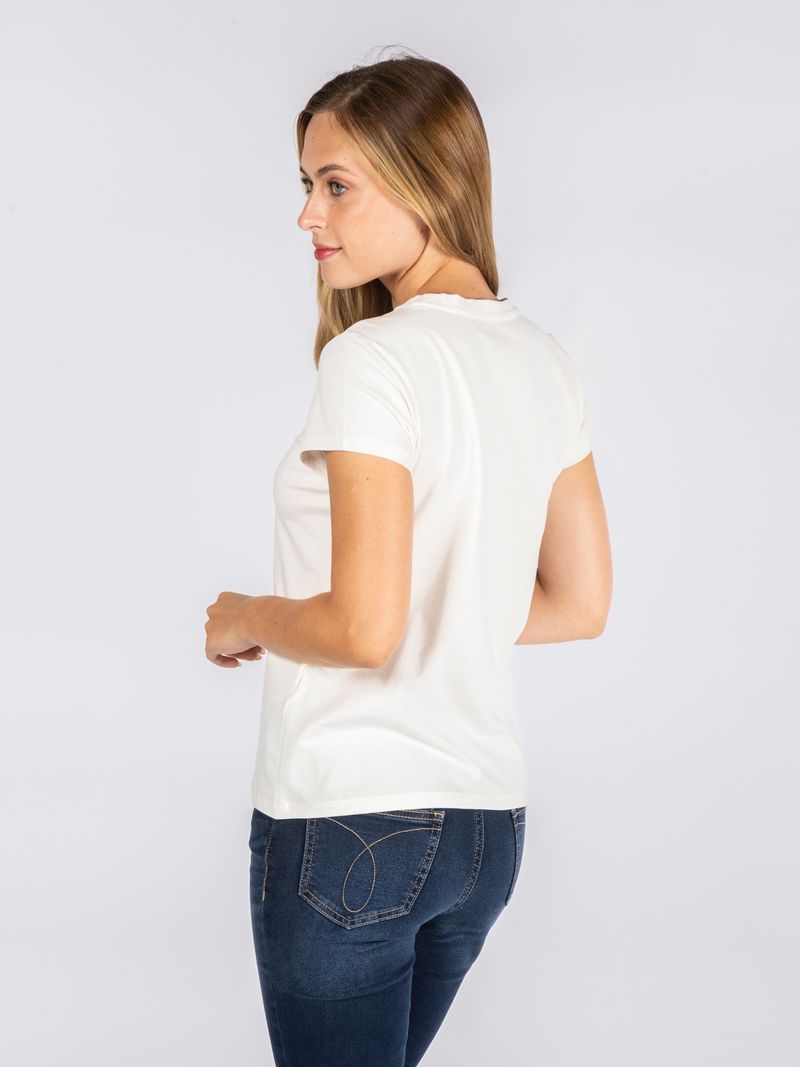 -T-shirt-con-logo-difuminado