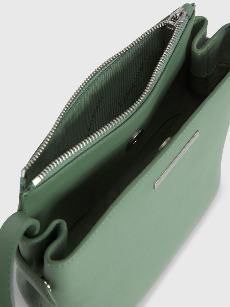 Bandolera-de-cuero-sintetico