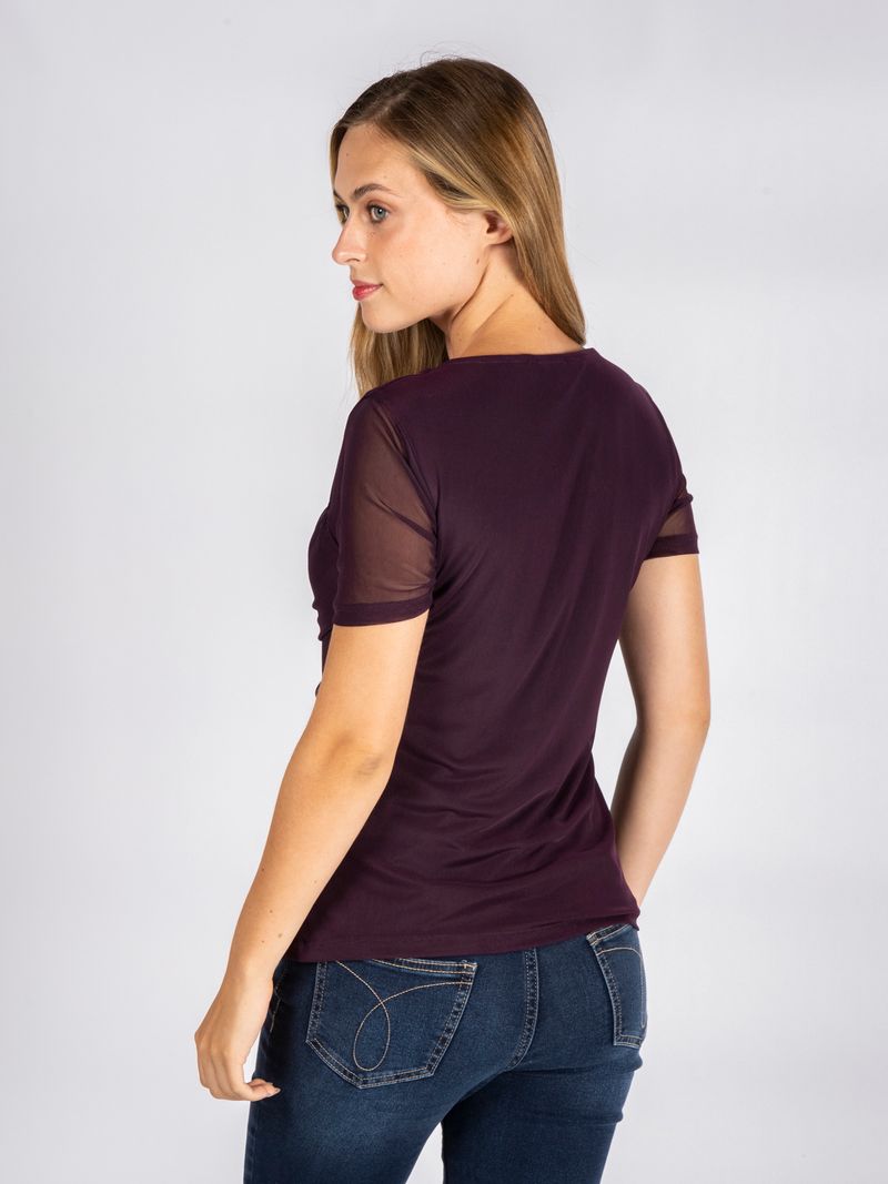 Blusa-con-escote-asimetrico