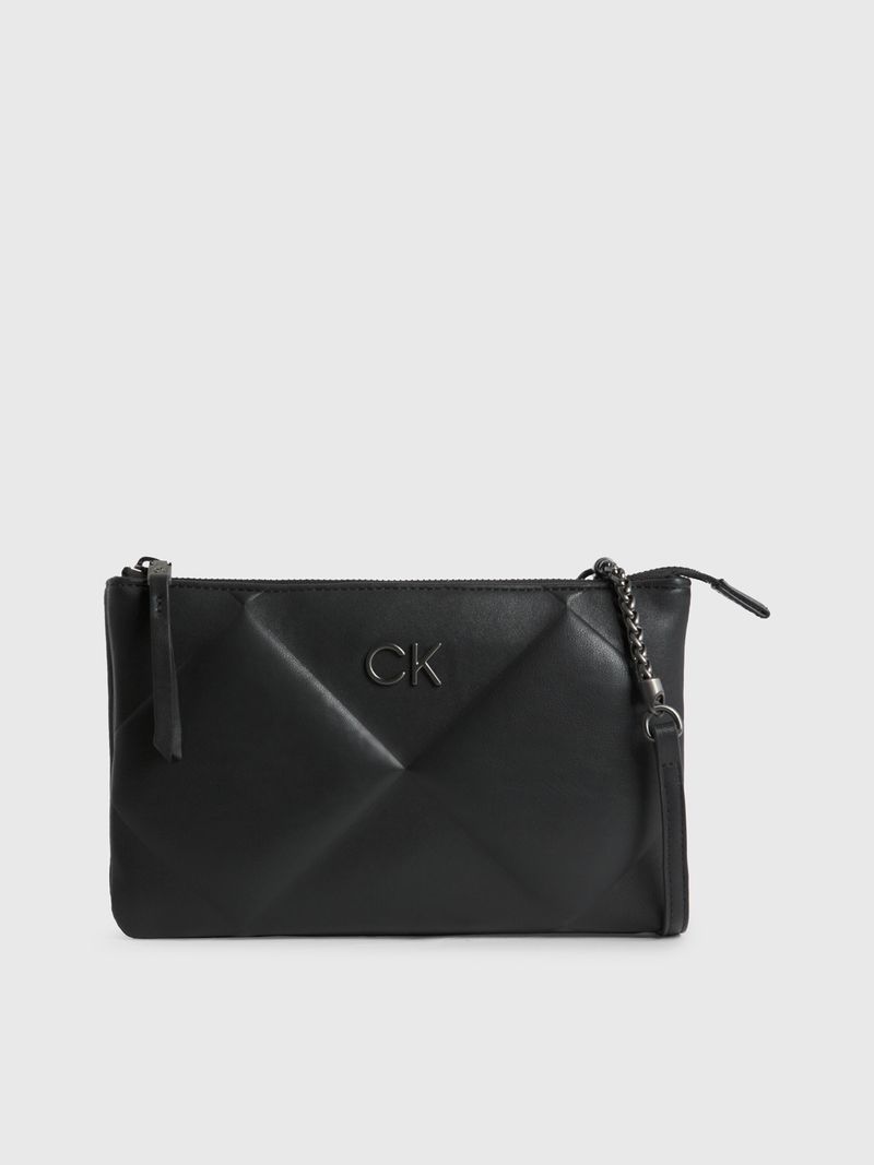 Bolso-cruzado-acolchado-con-monograma