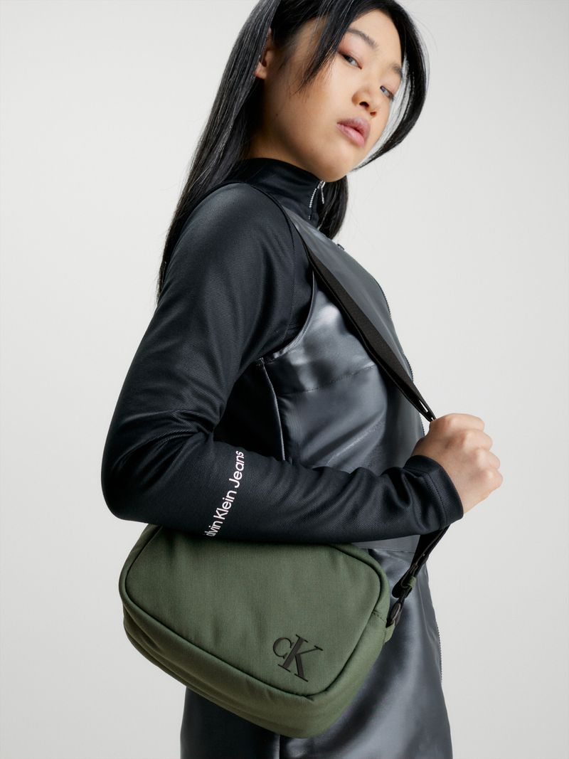 Bolso-cruzado-de-sarga