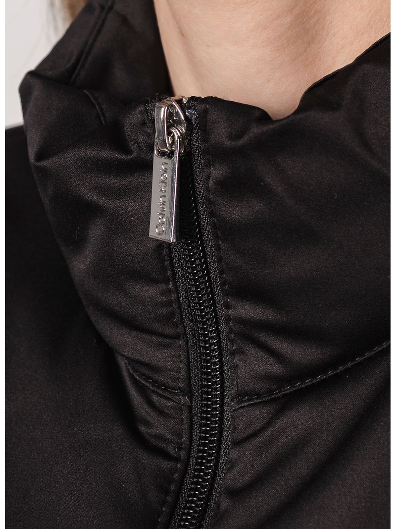 Chaleco-slim-con-zipper