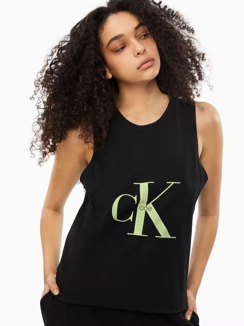 Conjunto-de-pijama---ck-one