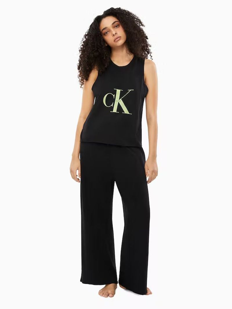 Conjunto-de-pijama---ck-one