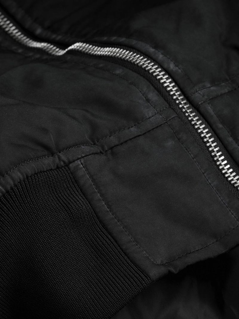 Jacket-bomber-ligeramente-acolchada
