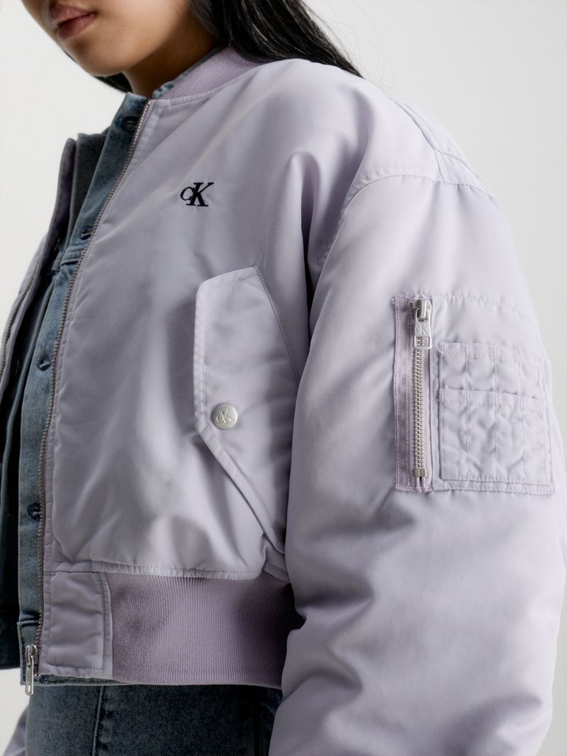 Jacket-bomber-ligeramente-acolchada