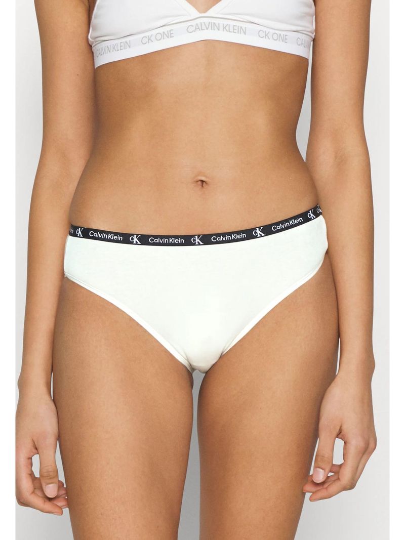 Paquete-de-7-bikinis---CK-1996