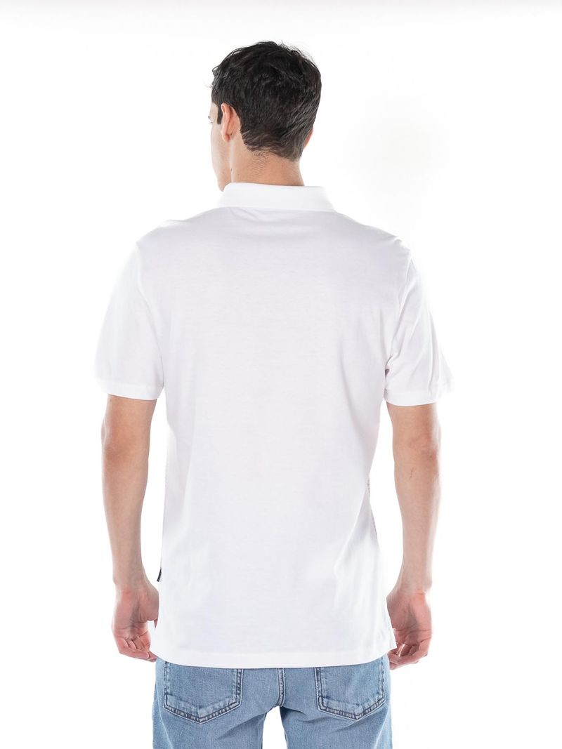 Polo-manga-corta-con-diseño-de-rayas