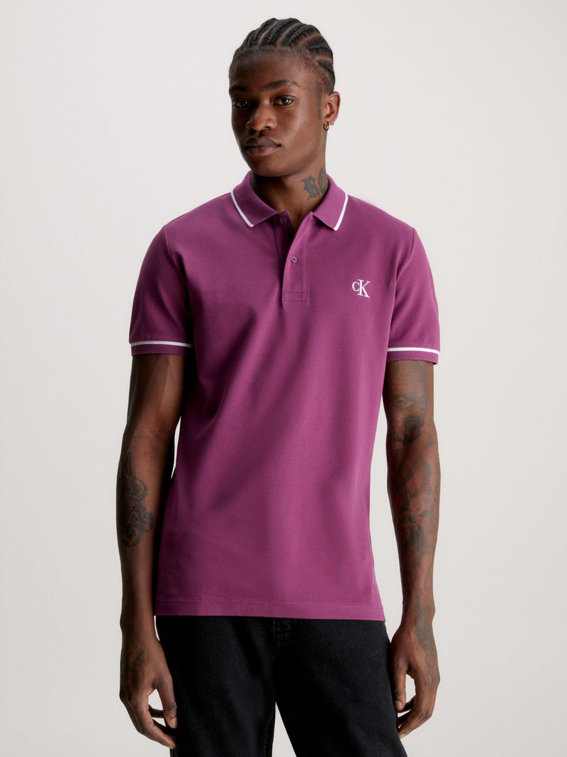 Polo-slim-con-ribete-en-contraste