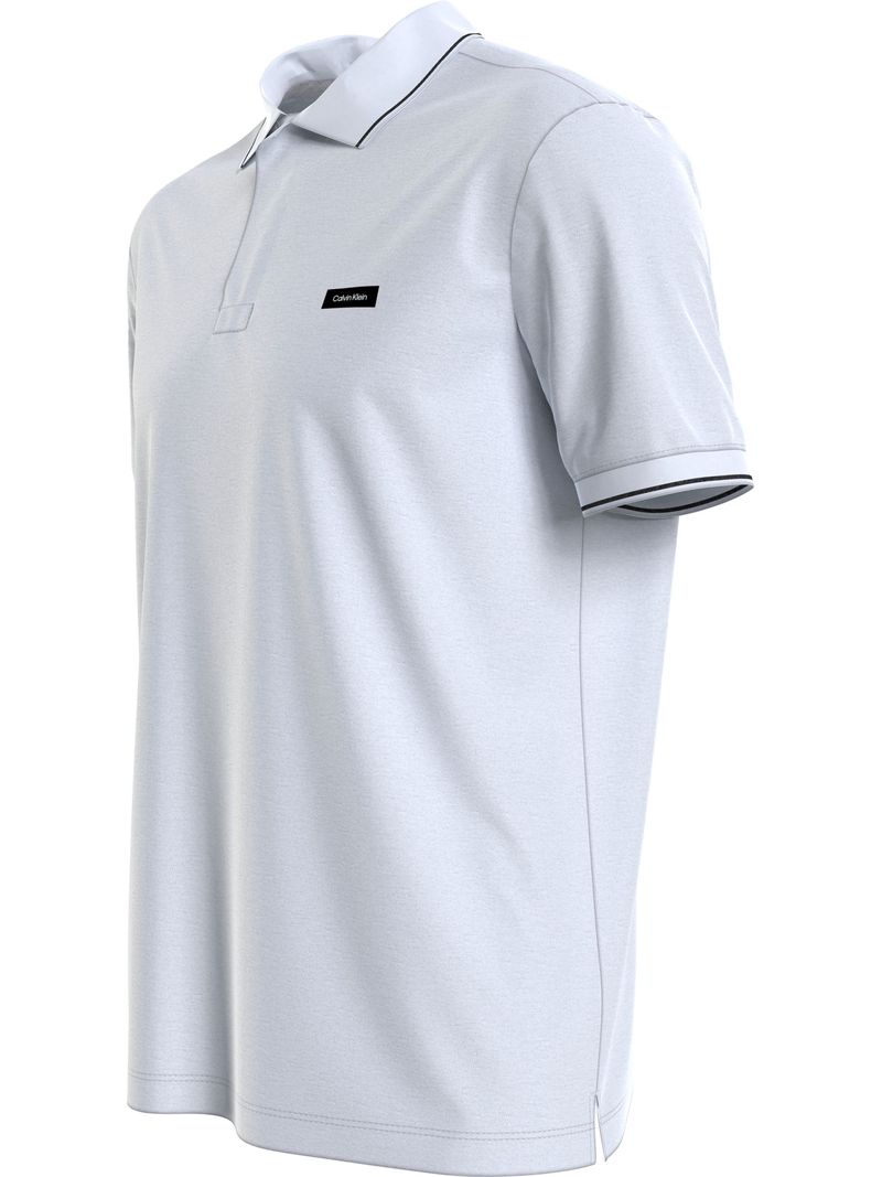 Polo-slim-de-pique-elastico-con-ribetes-modernos