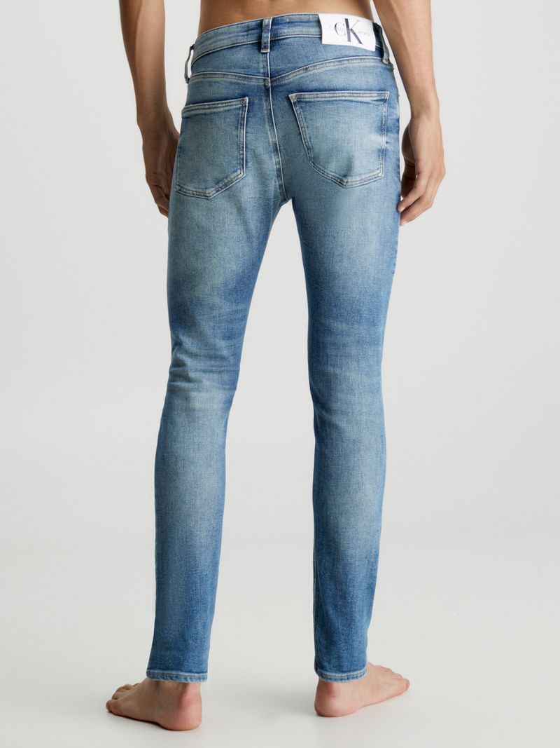 Skinny-jeans-desteñido