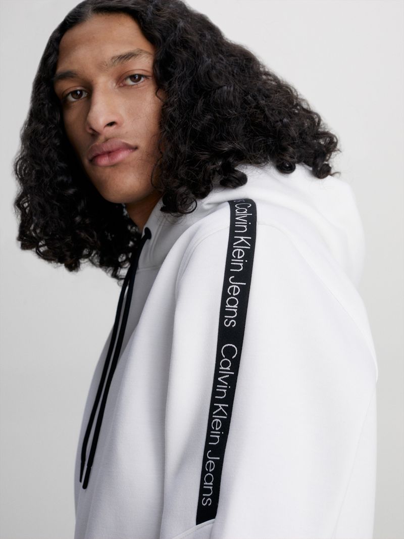 Sudadera-con-gorro-y-logo-tape