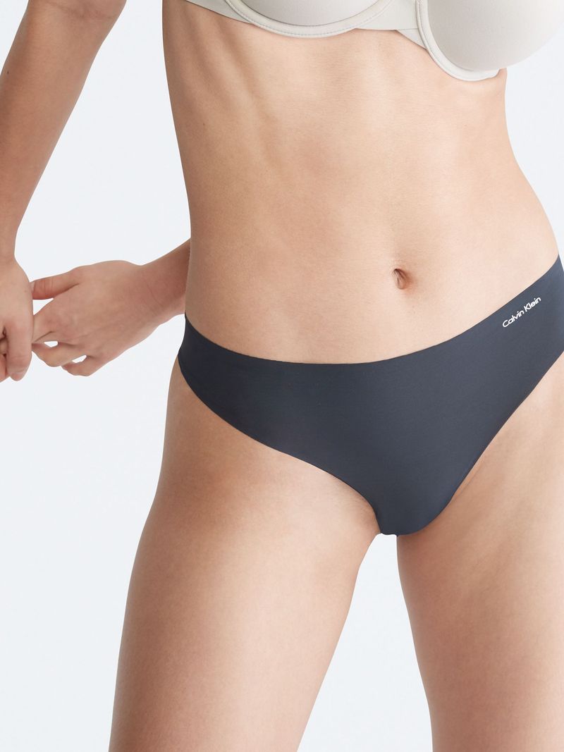 Tanga-invisible-con-logo-en-el-lateral