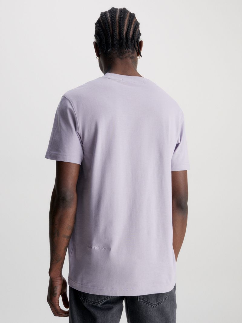 T-shirt-chenille-con-logotipo