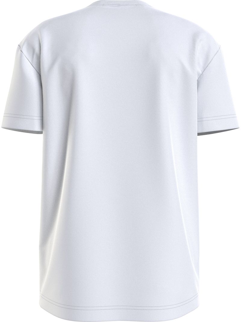 T-shirt-con-logo-en-3D-desvanecido
