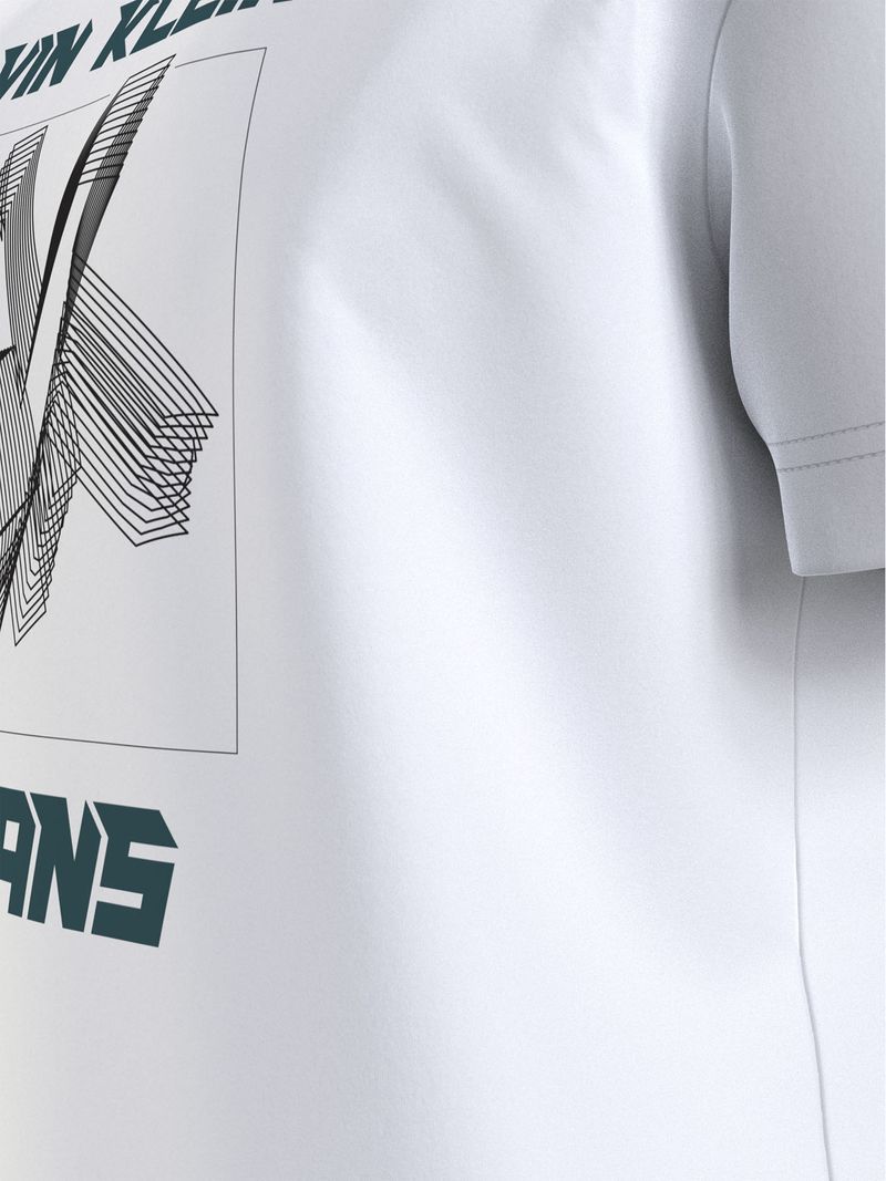 T-shirt-con-logo-en-3D-desvanecido