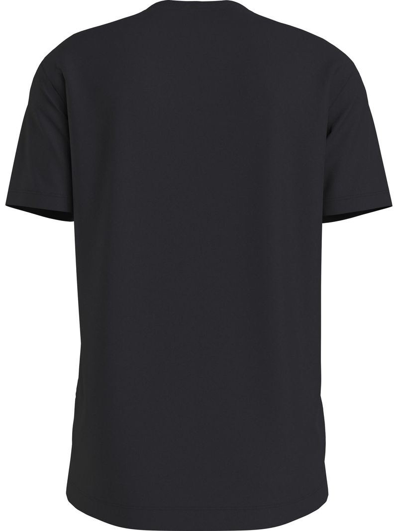 T-shirt-con-logotipo-apilado-vertical