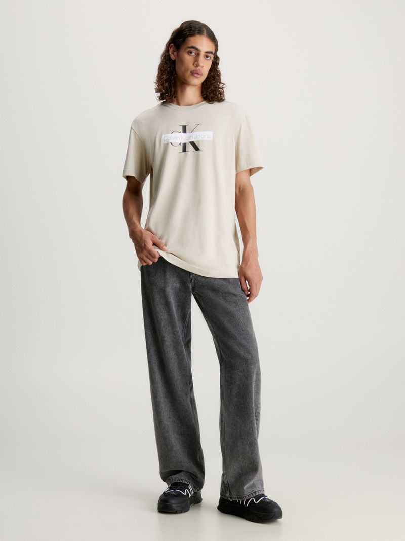 T-shirt-con-monograma