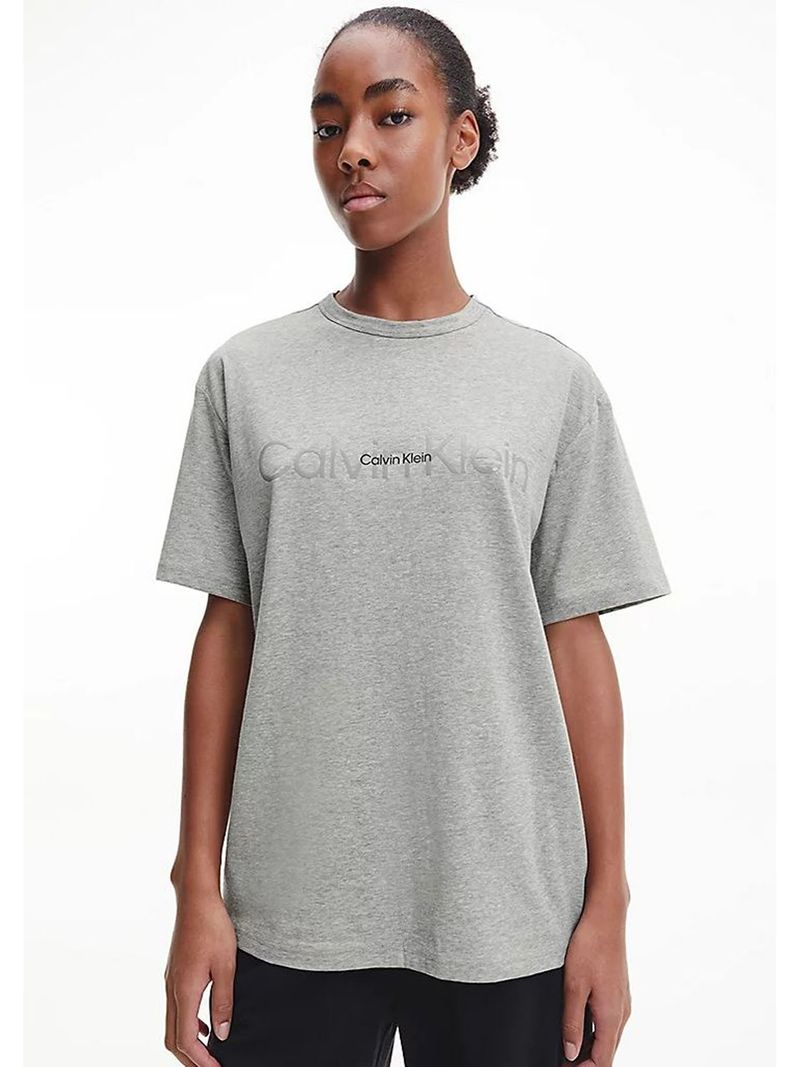 T-shirt-con-sobre-logo---monolith