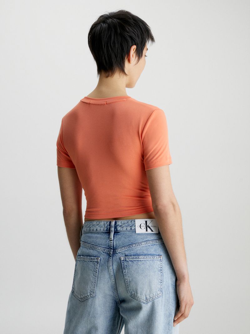 T-shirt-cropped-con-twist