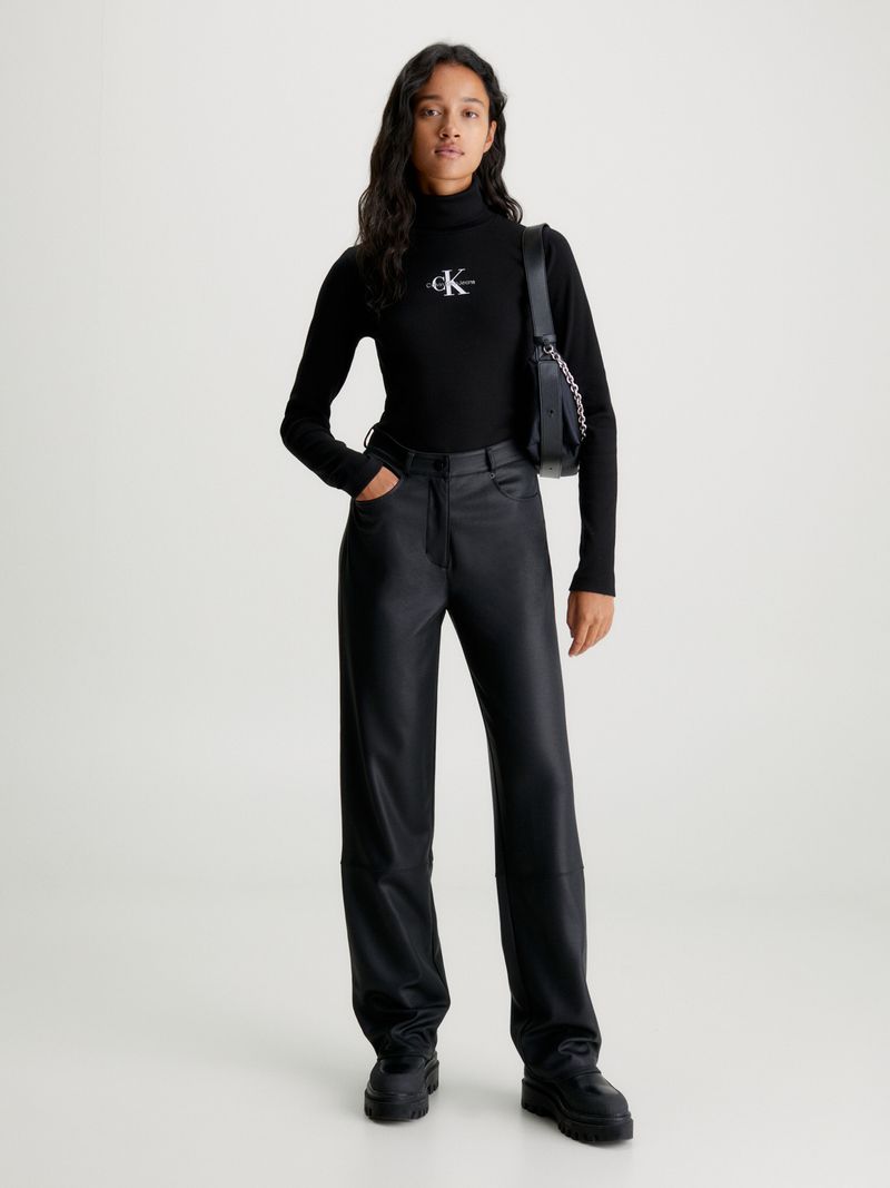 T-shirt-de-cuello-alto-de-canale-con-monograma