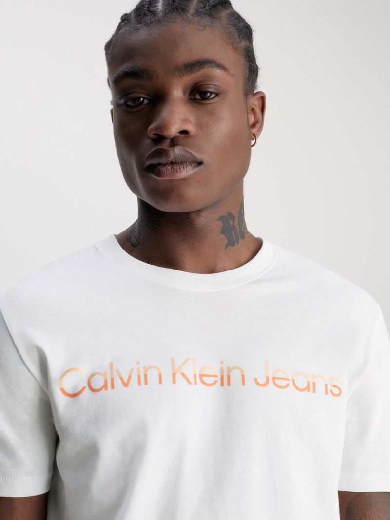 T-shirt-slim-con-logo-bicolor