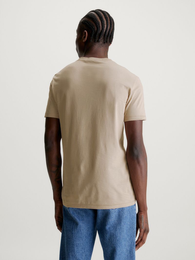 T-shirt-slim-con-monograma
