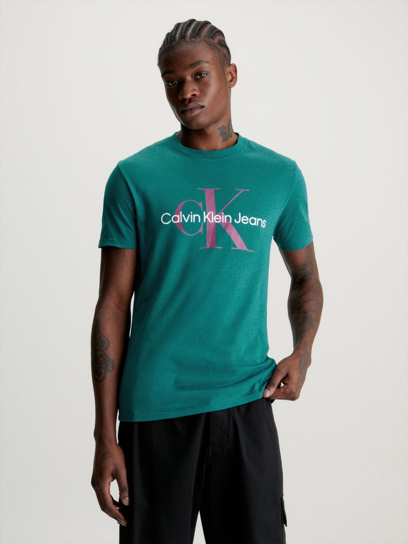 T-shirt-slim-con-monograma