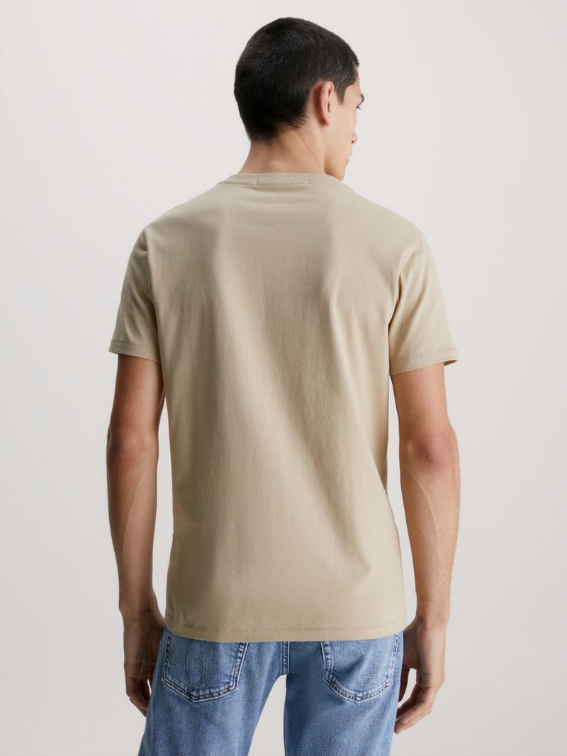 T-shirt-slim-con-monograma