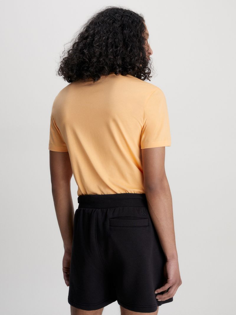 T-shirt-slim-con-monograma
