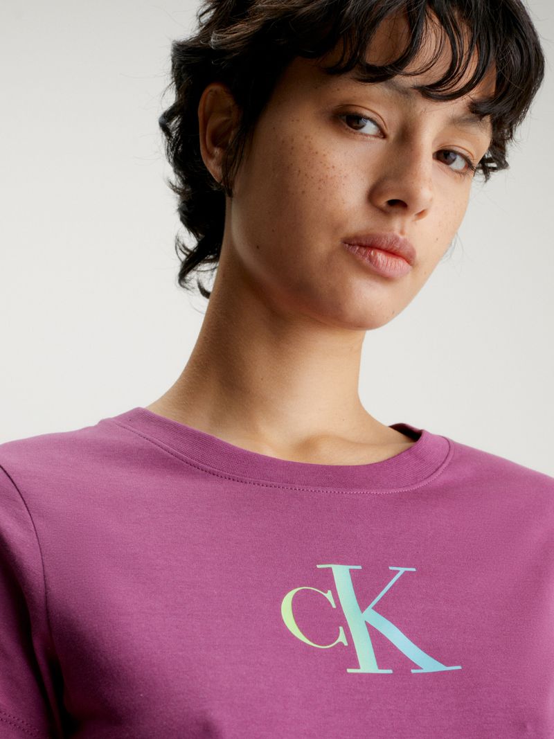 T-shirt-slim-con-monograma