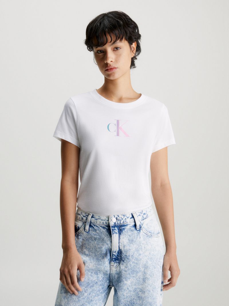 T-shirt-slim-con-monograma