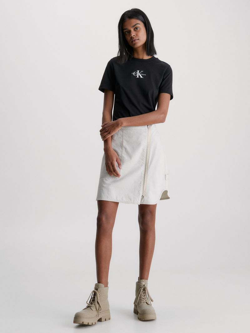 T-shirt-slim-con-monologo