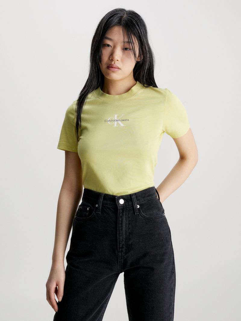T-shirt-slim-con-monologo