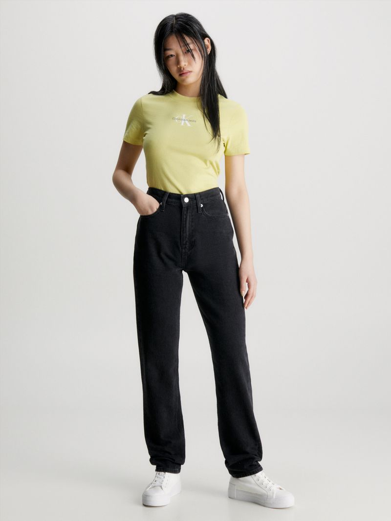 T-shirt-slim-con-monologo