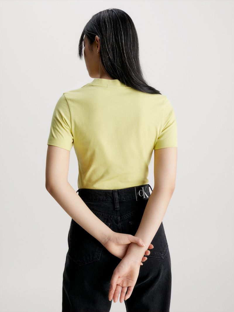 T-shirt-slim-con-monologo