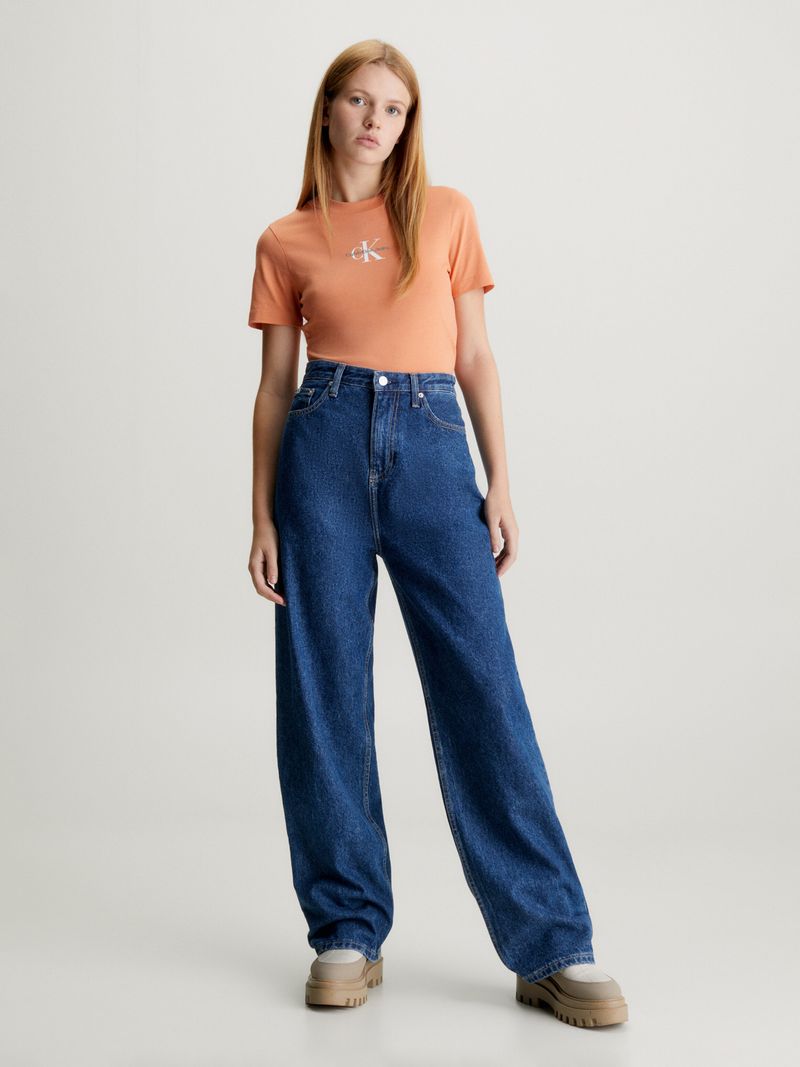 T-shirt-slim-con-monologo