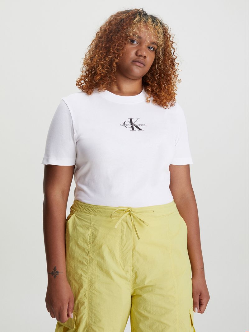 T-shirt-slim-con-monologo