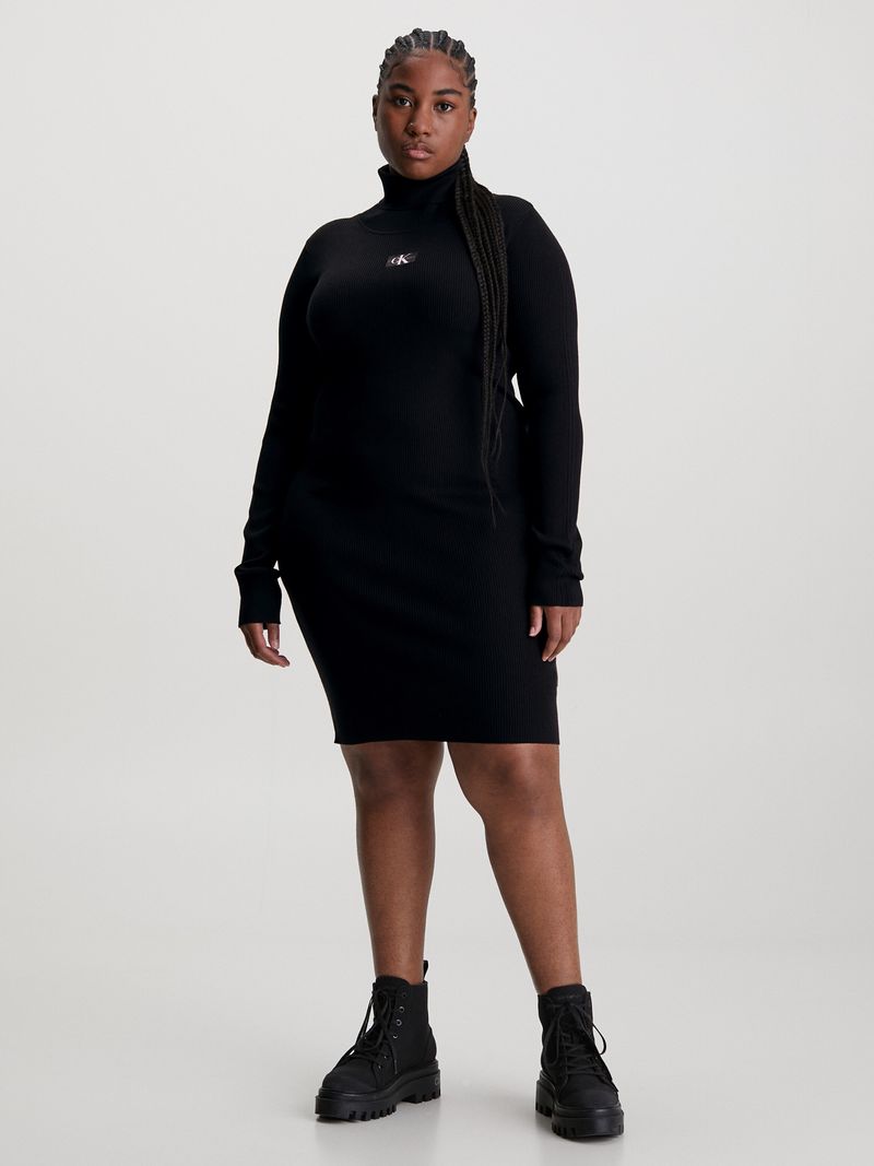 Vestido-de-punto-slim-con-cuello-alto