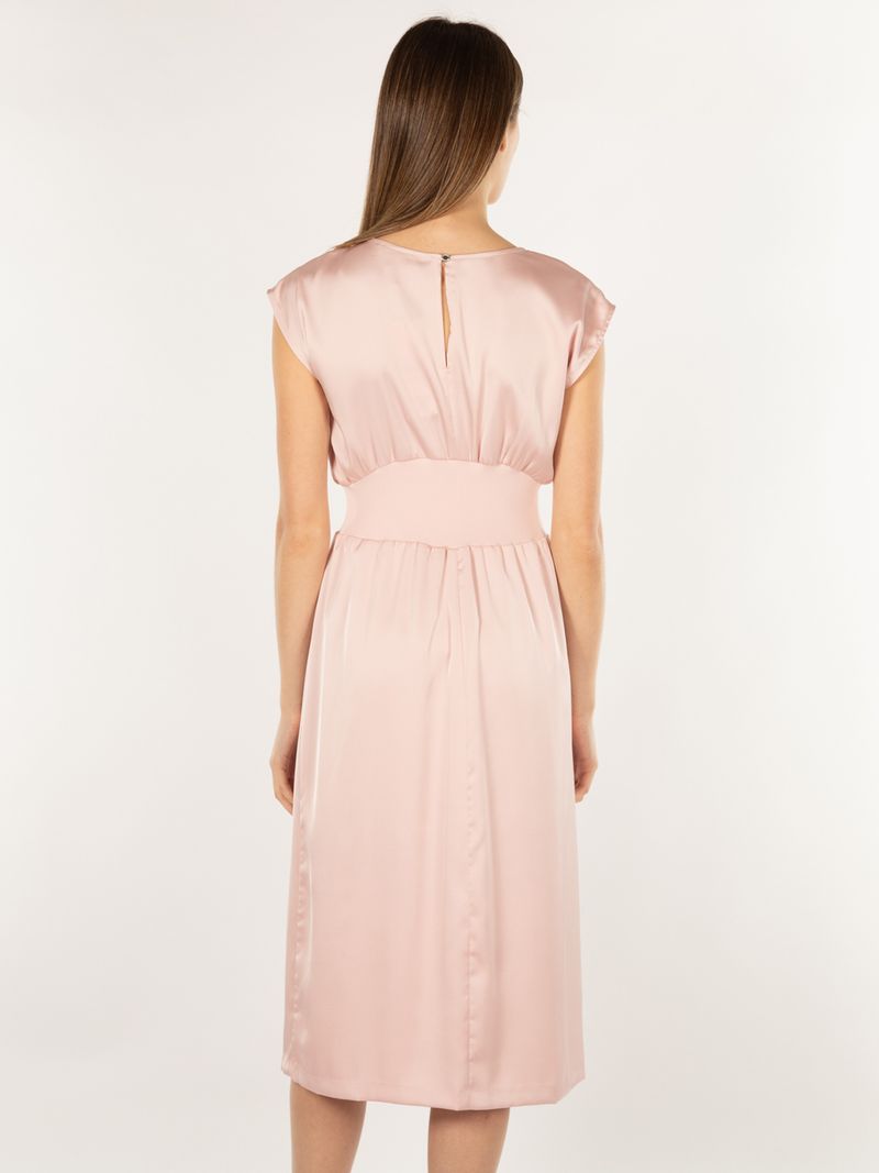 Vestido-con-cintura-ajustable