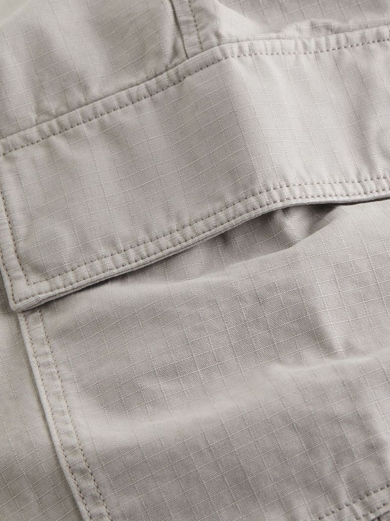 Pantalon-cargo-recto-de-ripstop
