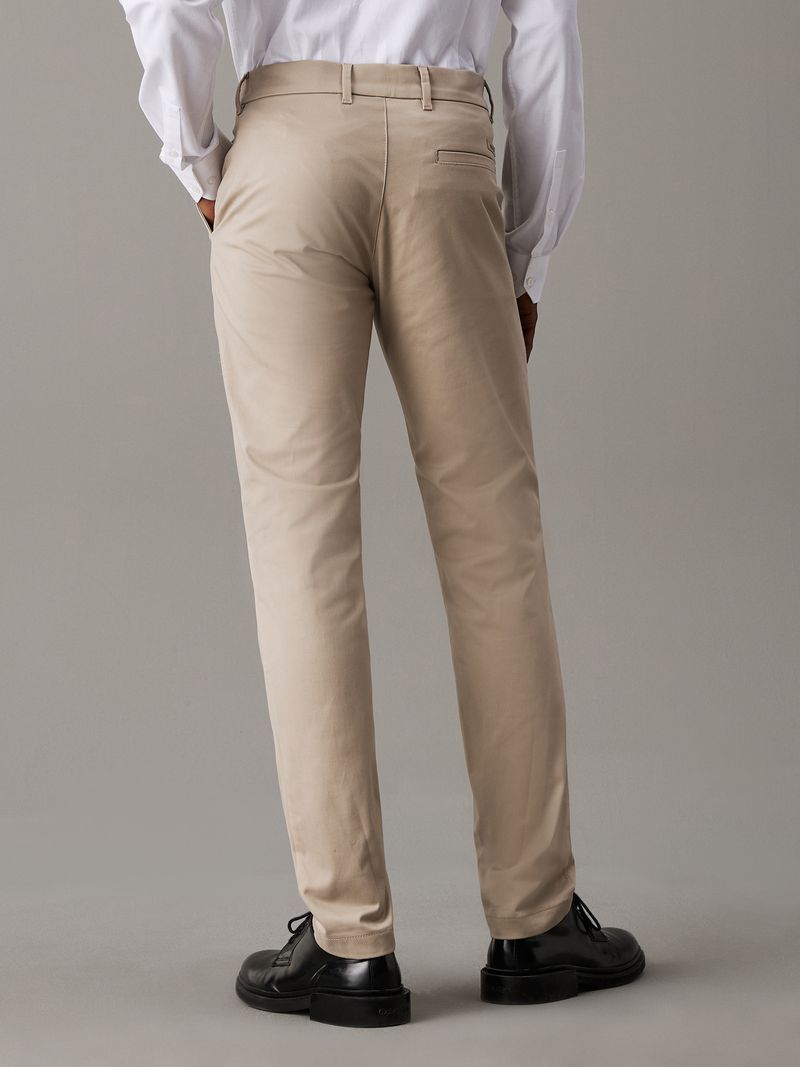 Pantalon-chinos-slim-de-saten