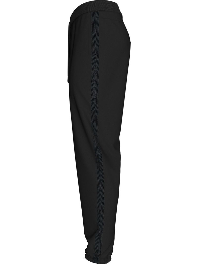 Pantalon-deportivo-con-logo-tape