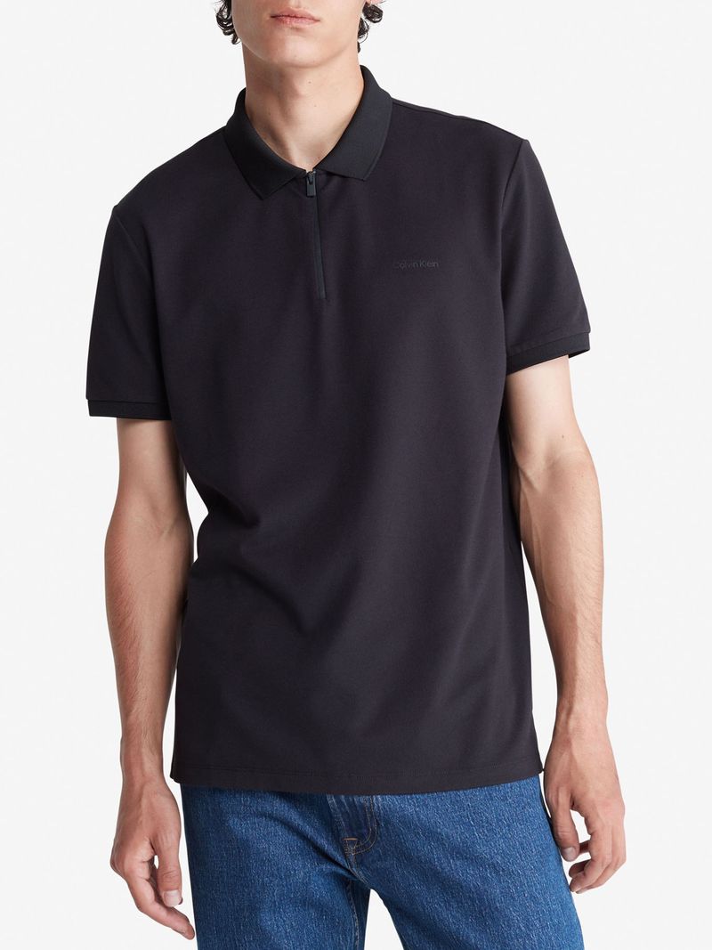 Polo-tecnico-con-zipper