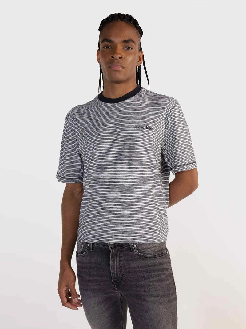 T-shirt-de-manga-corta-a-rayas